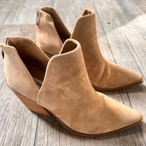 Steve Madden Alyse Camel Suede Ankle Booties